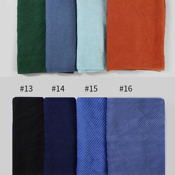 Scarf - Picture 7 of 9